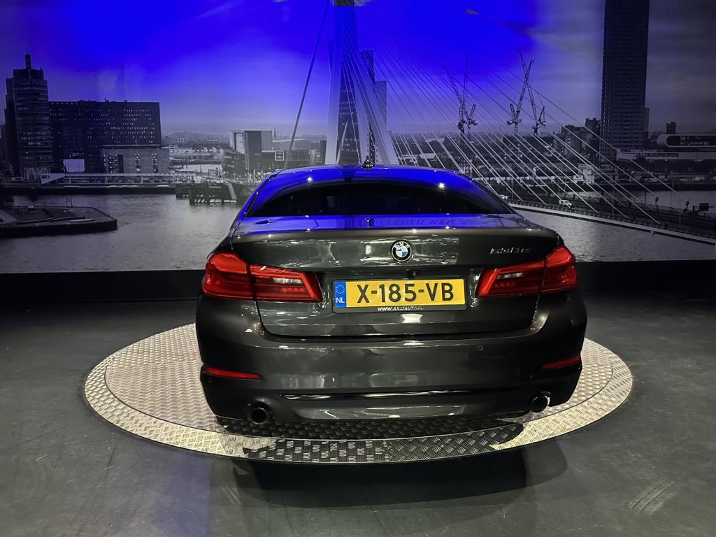 BMW 5 Serie 530e iperformance high executive *schuifdak*harmankardon*