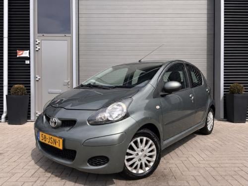 Toyota Aygo 1.0-12V Aspiration Green