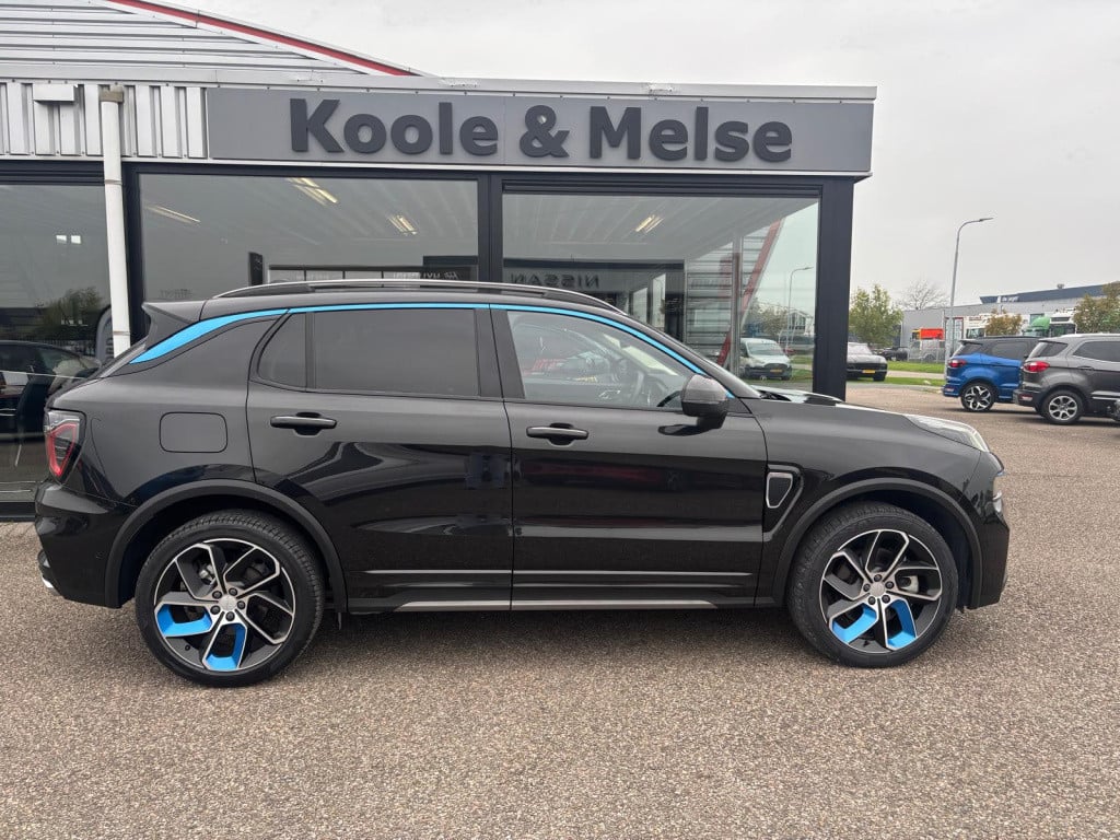 Lynk & Co 01 1.5 261pk, pano, 360gr camera, adaptive cc, carplay