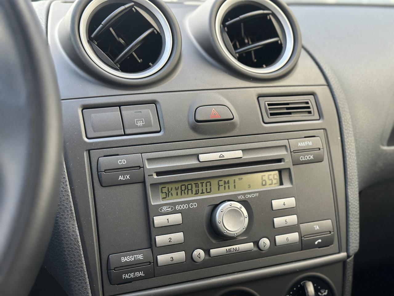 Ford Fiesta 1.3-8V Cool & Sound - 1e eigenaar / Weinig KM / Airco / NAP /