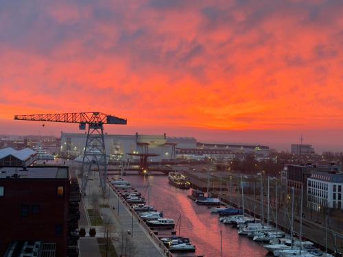 Ligplaats voor boot in Dokhaven Vlissingen
