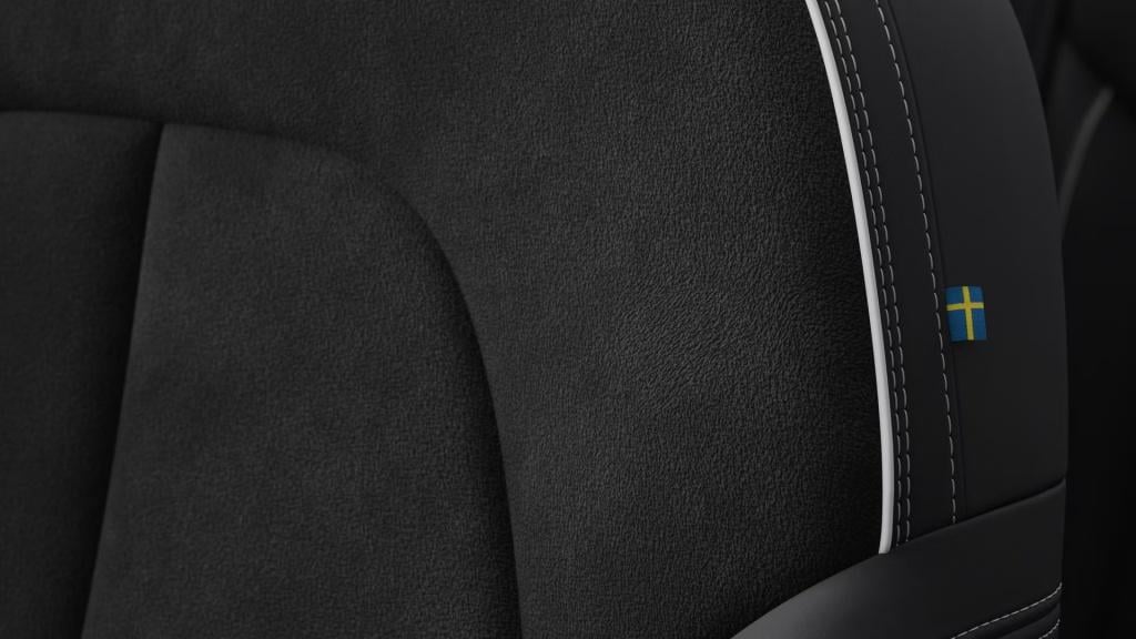 Volvo Ec40 extended range ultra dark europa