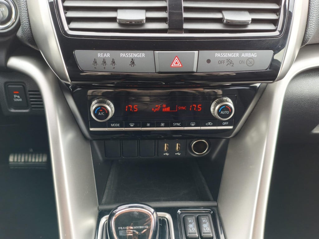 Mitsubishi Eclipse Cross 2.4 phev intense+