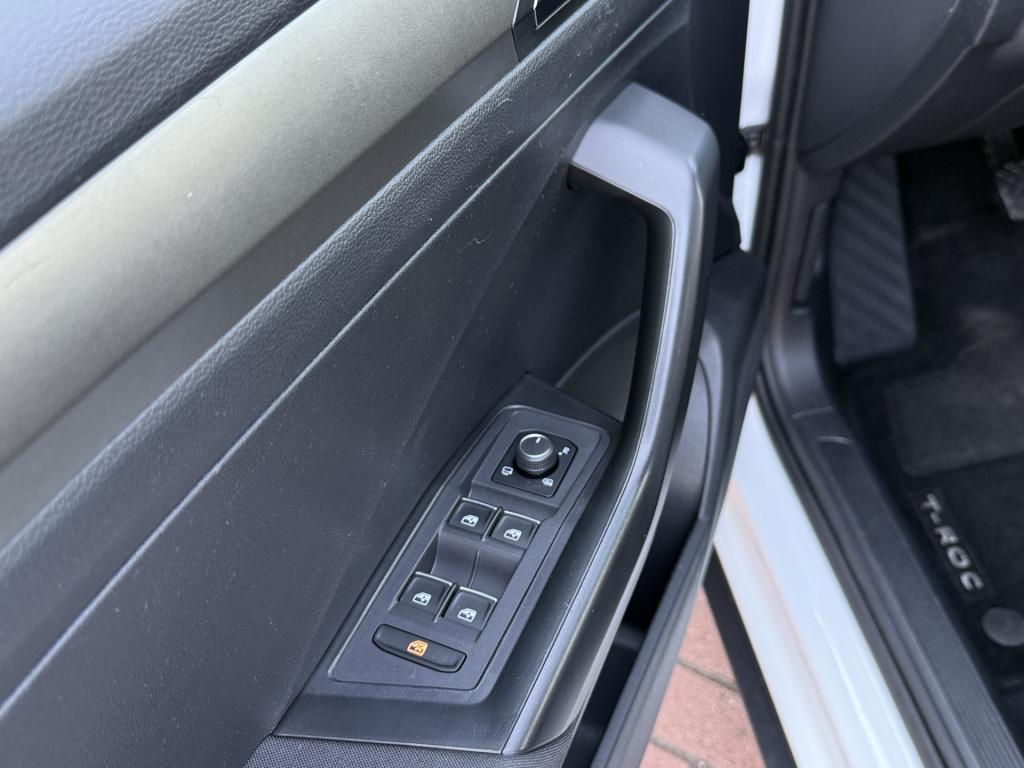 Volkswagen T-roc 1.0 tsi style 116pk | full led | carplay