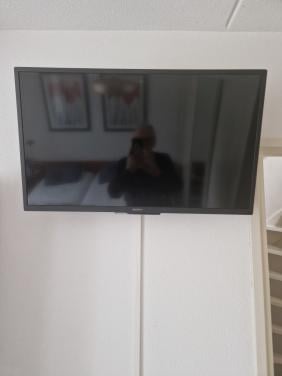 Sony tv 32 inch KDL32WD759