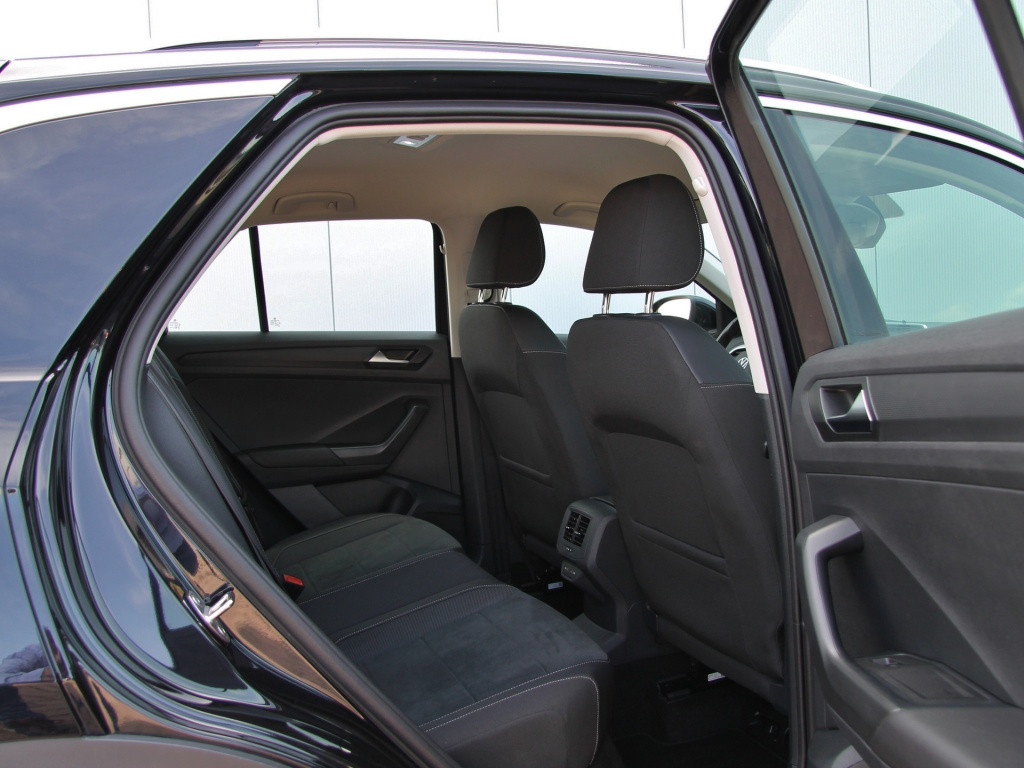 Volkswagen T-roc 1.5 tsi 150pk dsg style | acc | lane | camera