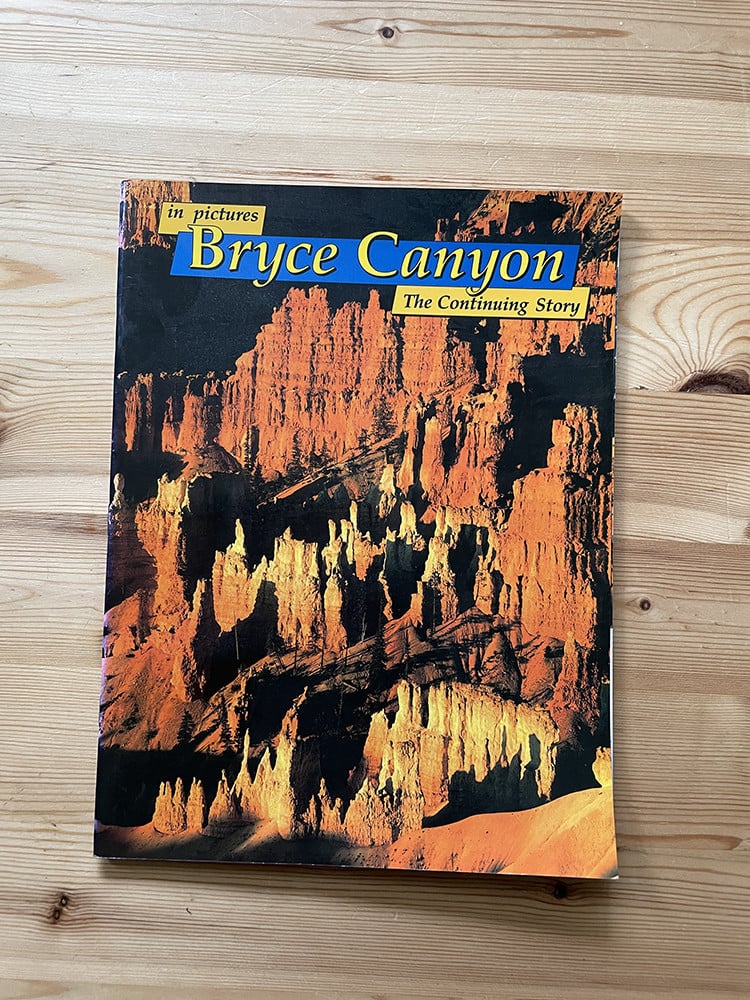 Te koop boeken van de Amerikaanse natuurparken plus RoadAtlas Rand McNally