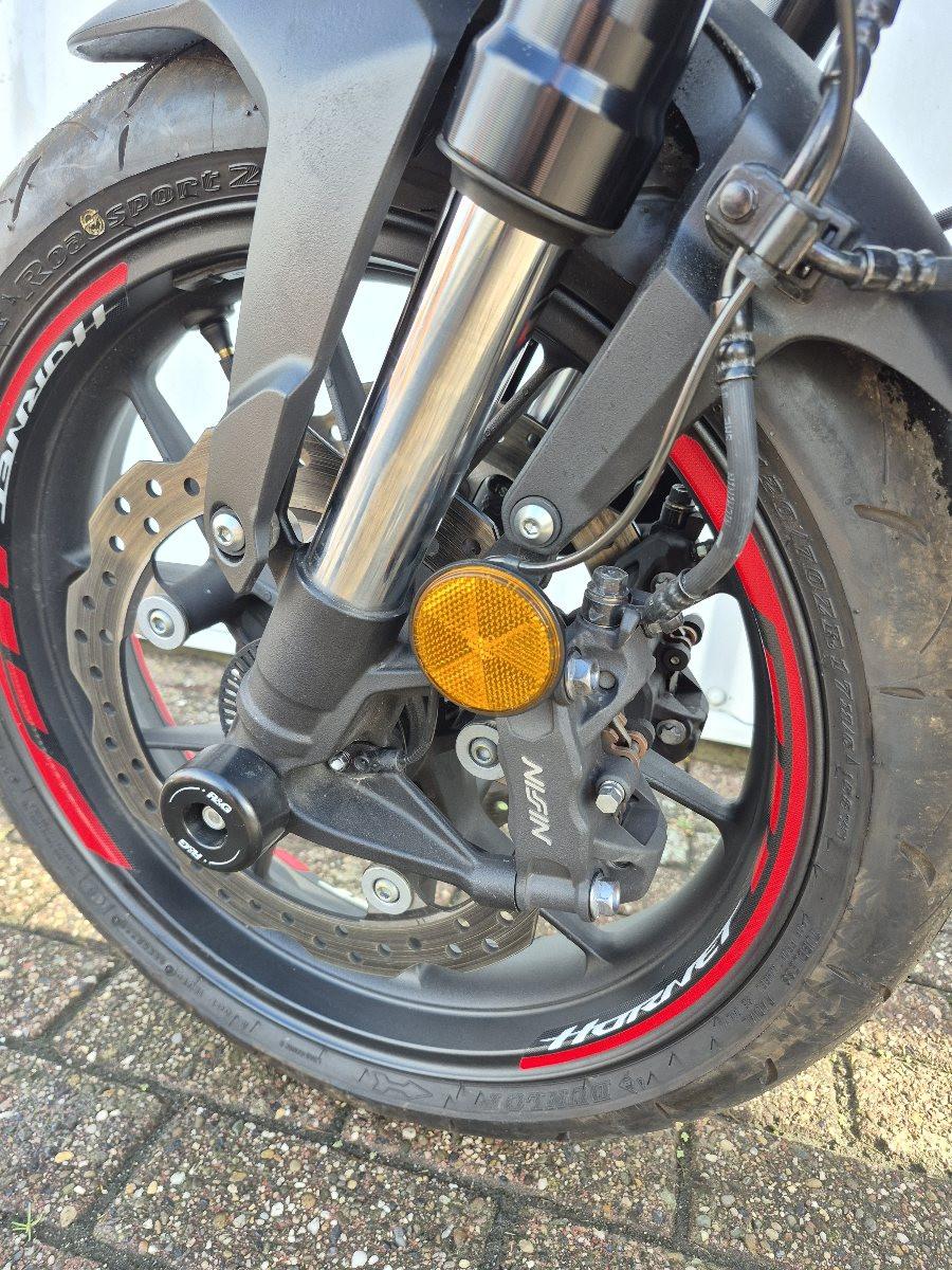 Honda CB750 Hornet uit 2026, stoere naked bike