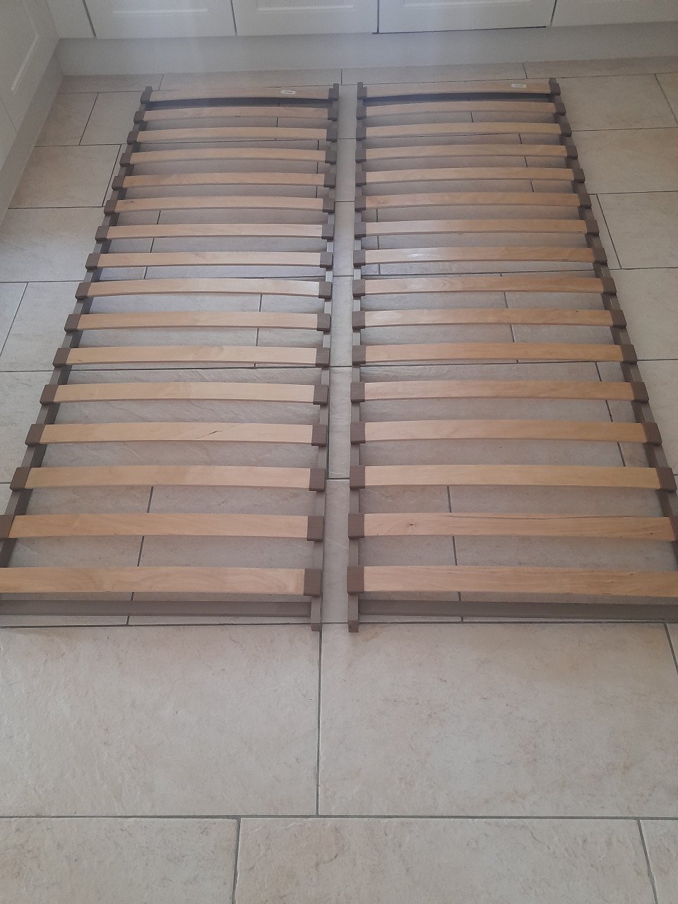 Lattenbodems  70 x 200  ( in goede staat )