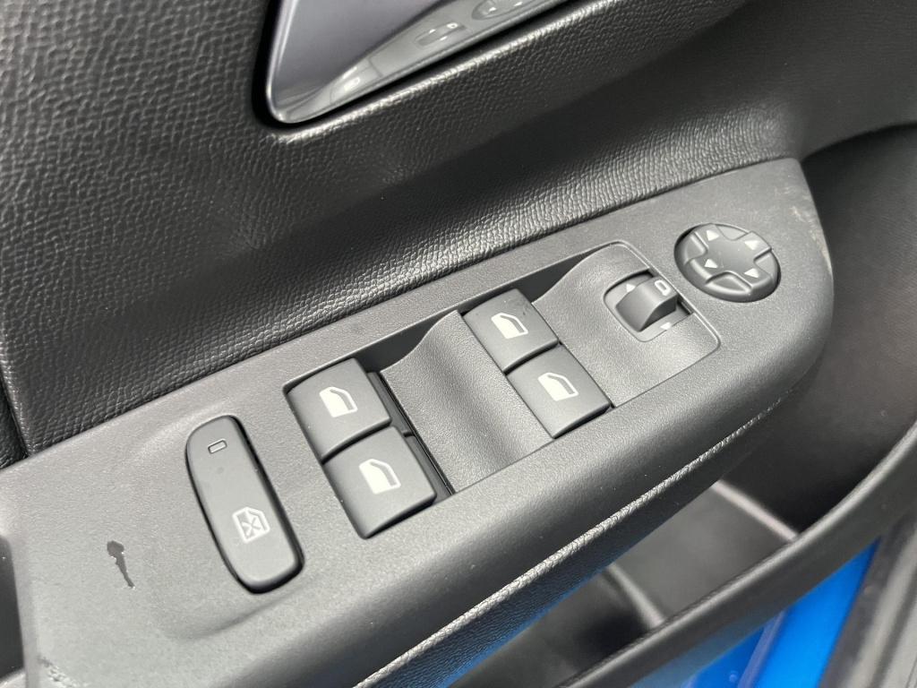 Opel Corsa 1.2 turbo yes | cruise control | stoel- en stuurverwarming | par