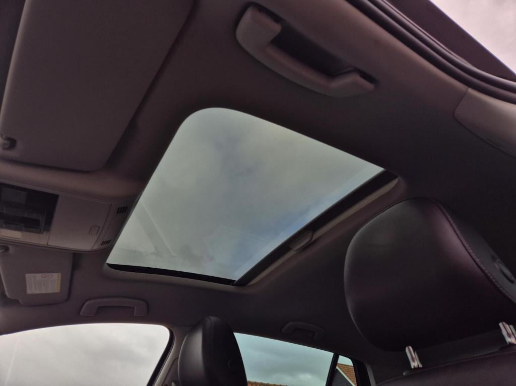 Volkswagen Golf 1.2 tsi comfortline / keyless / massagestoel / schuifdak / 