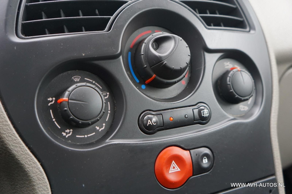 Renault Modus 1.4-16v privilège comfort
