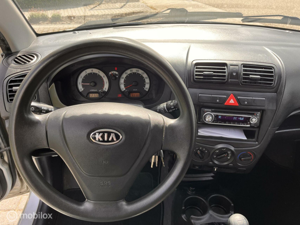 Kia Picanto 1.0 q airco trekhaak