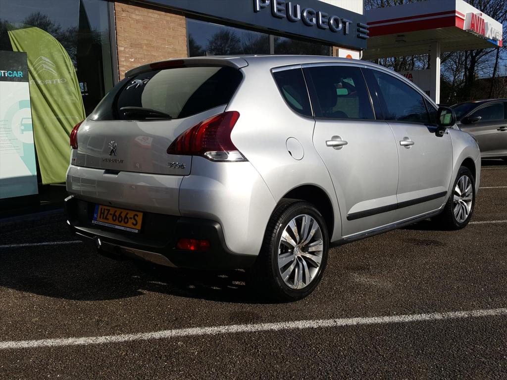 Peugeot 3008 style 1.2pt-130pk trekhaak | navigatie | cruise & climate cont