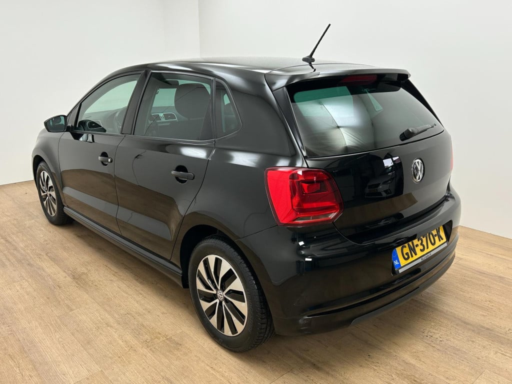 Volkswagen Polo occasion 1.0 bluemotion edition | zwart | airco | tweedehan