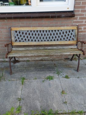 Tuinbankje