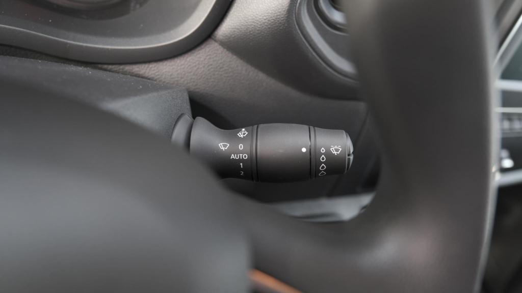 Renault Master t35 2.3 dci 135 l2h2 comfort | direct leverbaar | navigatie 