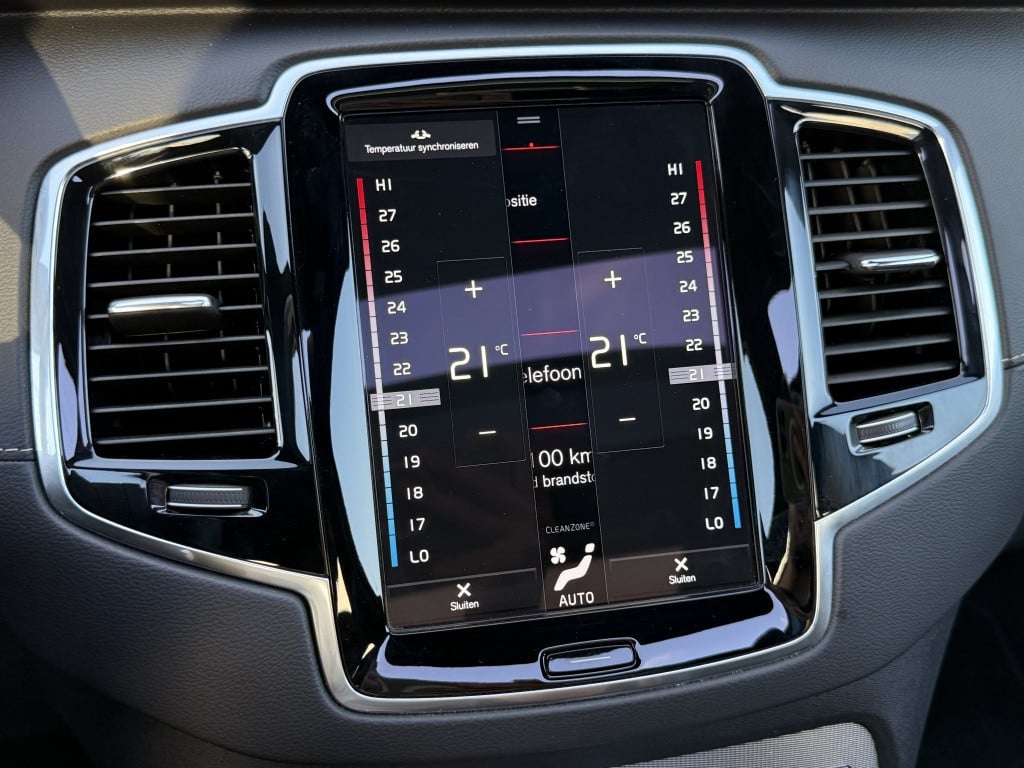 Volvo XC90 t8 awd r-design | 360 camera| luchtvering| trekhaak| head up dis