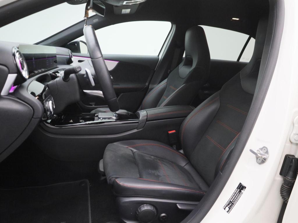 Mercedes-Benz A-Klasse 180 business solution amg | automaat | navigatie | s