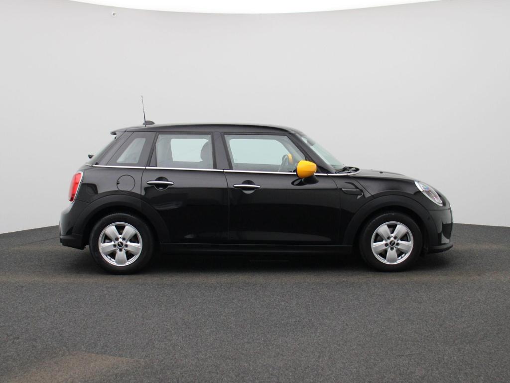 Mini 5-deurs 1.5 one essential | navigatie | lmv | parkeer sensoren | clima