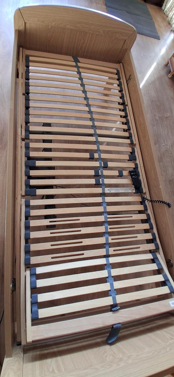 Bed elektrische lattenbodem