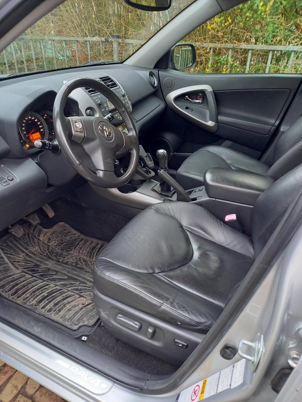 Toyota RAV4 2.0 16V  Vvt-i Executive