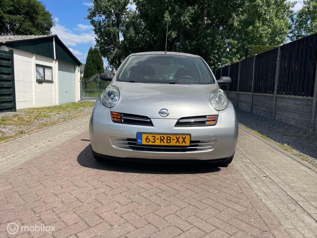 Nissan Micra 1.0 pure