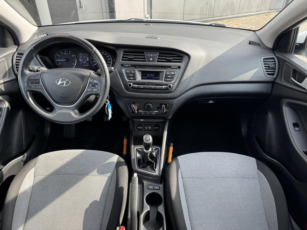 Hyundai I 20 1.2 hp i-motion | airco | cruise control | radio-cd/mp3 speler