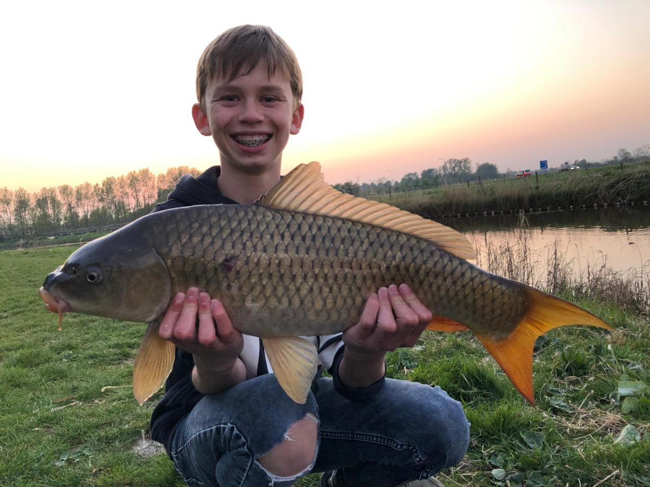 Hengelsport Bij Karpervisserij Koudekerke voor € 17,50 een jaar vissen