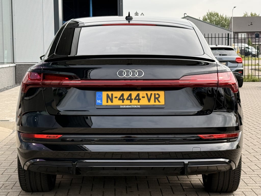 Audi E-tron sportback 55 quattro s edition 95 kwh | s-line | achteruitcamer