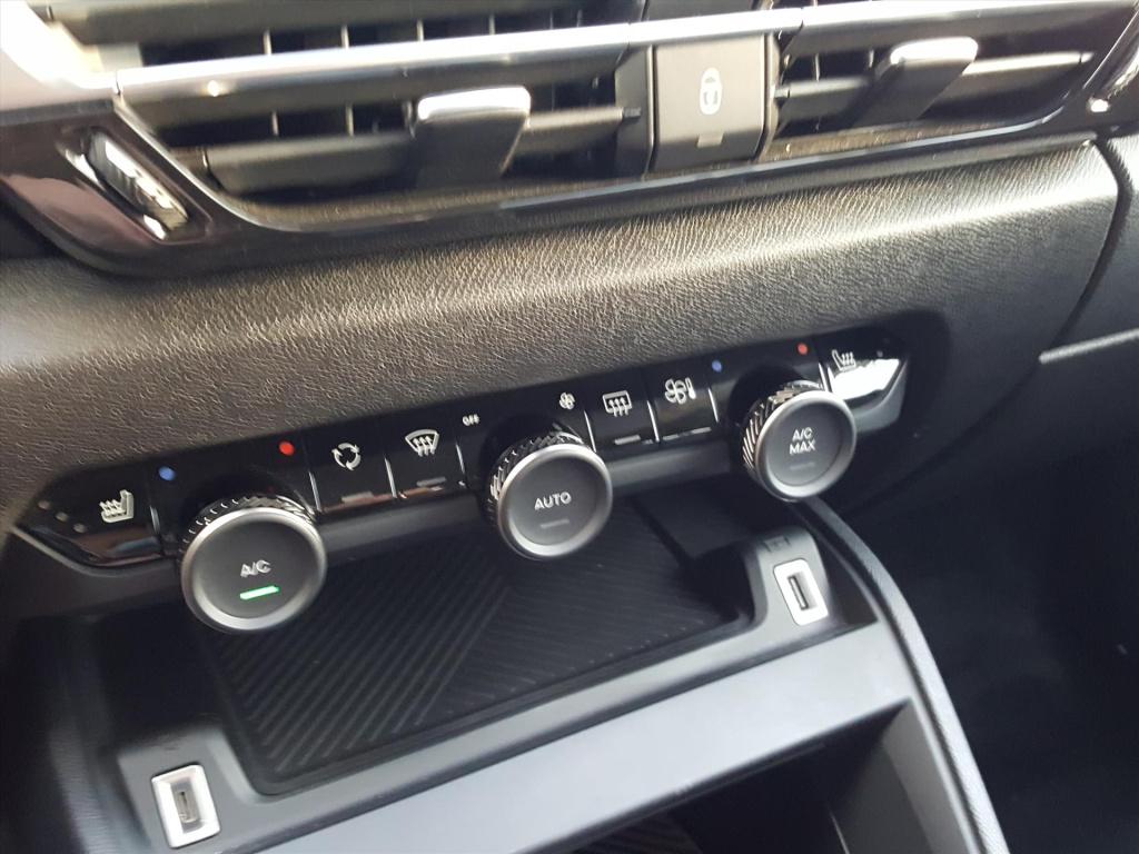 Citroen C4 feel pack 1.2 130pk automaat(8t) trekhaak | apple carplay & andr