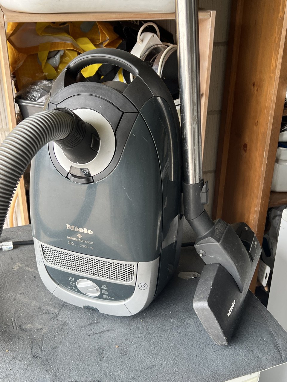 Miele S5261 Stofzuiger 2200W, krachtige kwaliteit incl. nieuwe zak & filter