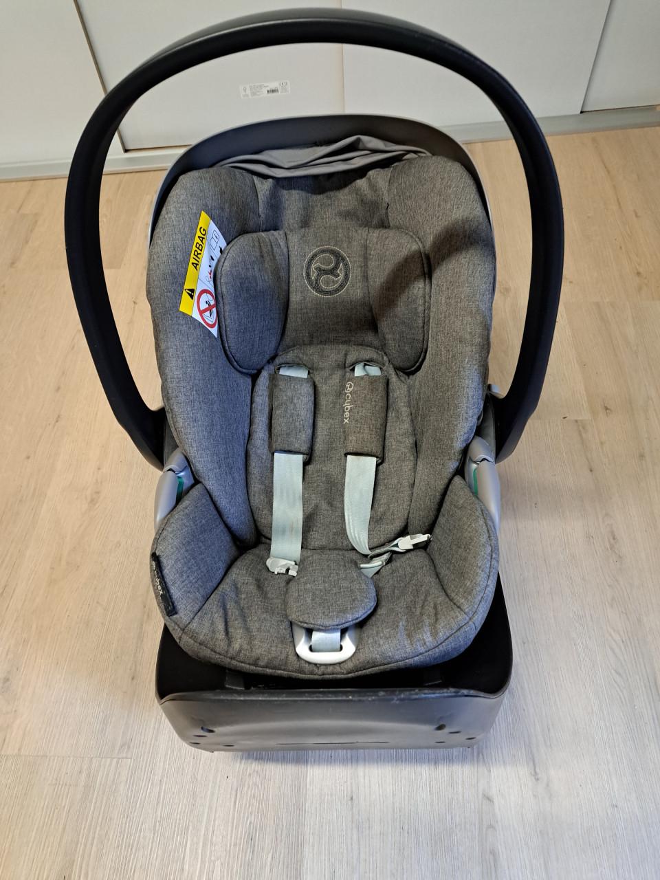 Draaibare autostoel: CYBEX Z i-Size 'MaxiCosi' met ISOFIX base