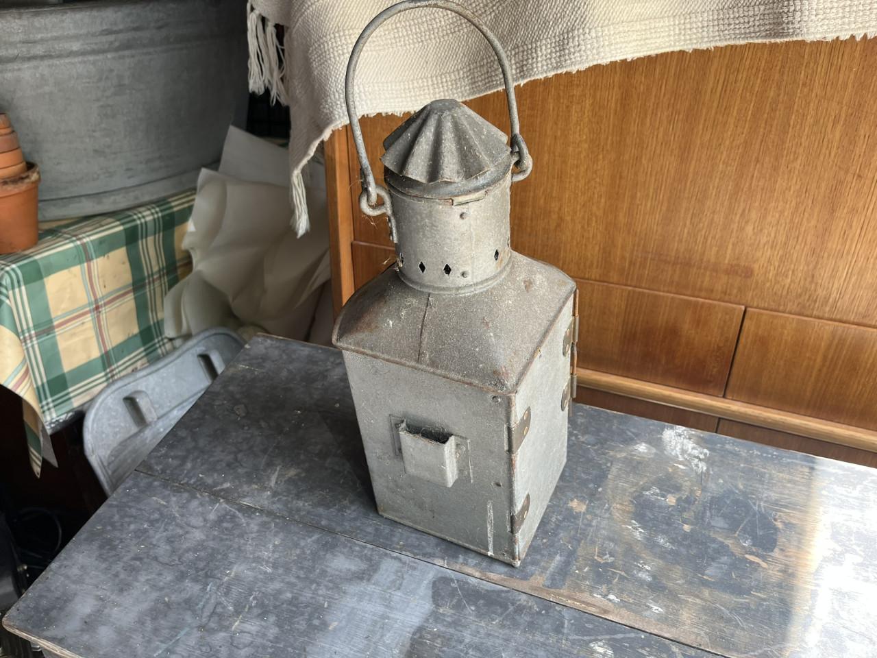 Stuurboord lamp