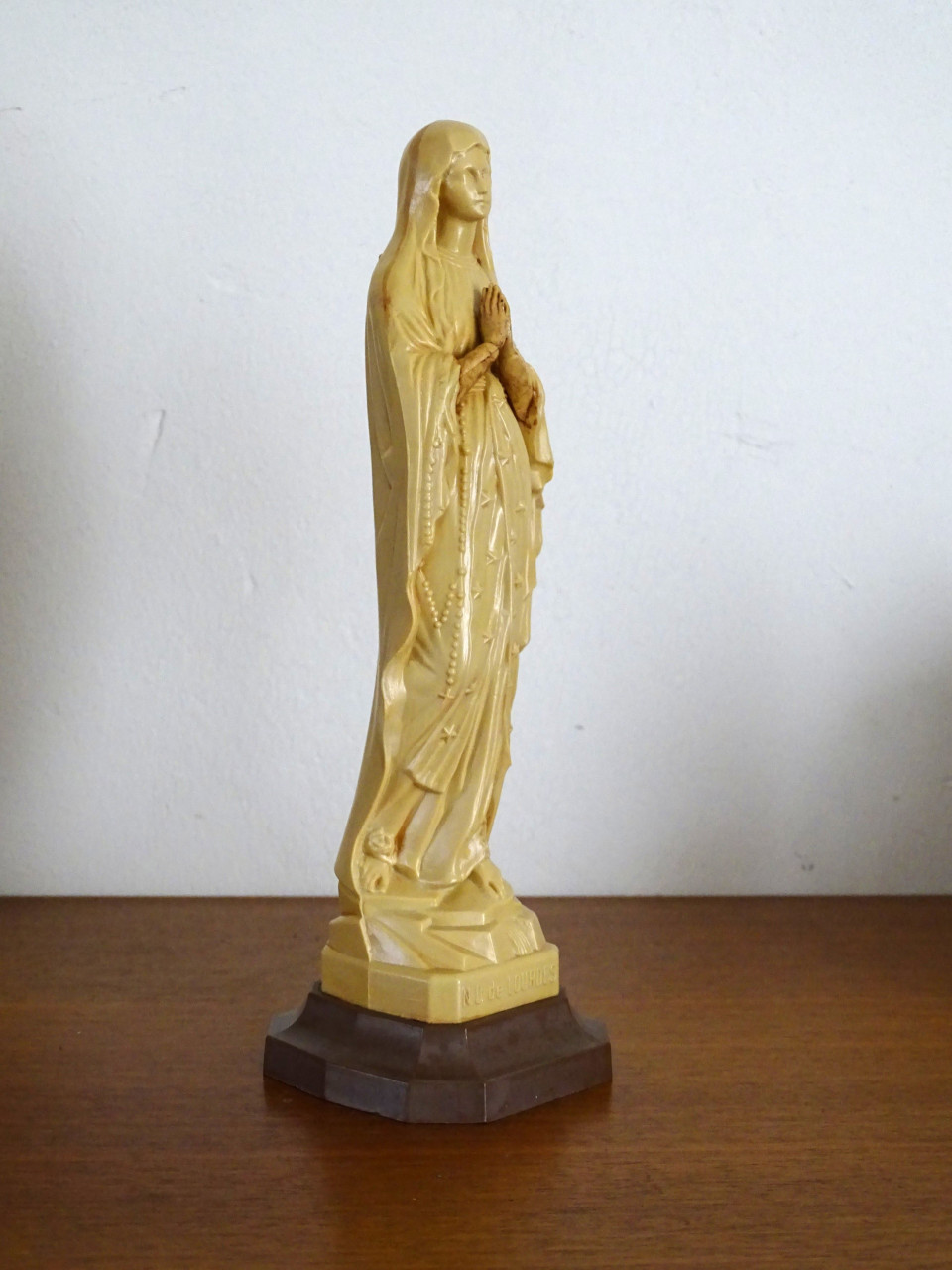 Vintage Beeldje Maria Lourdes Kunststof