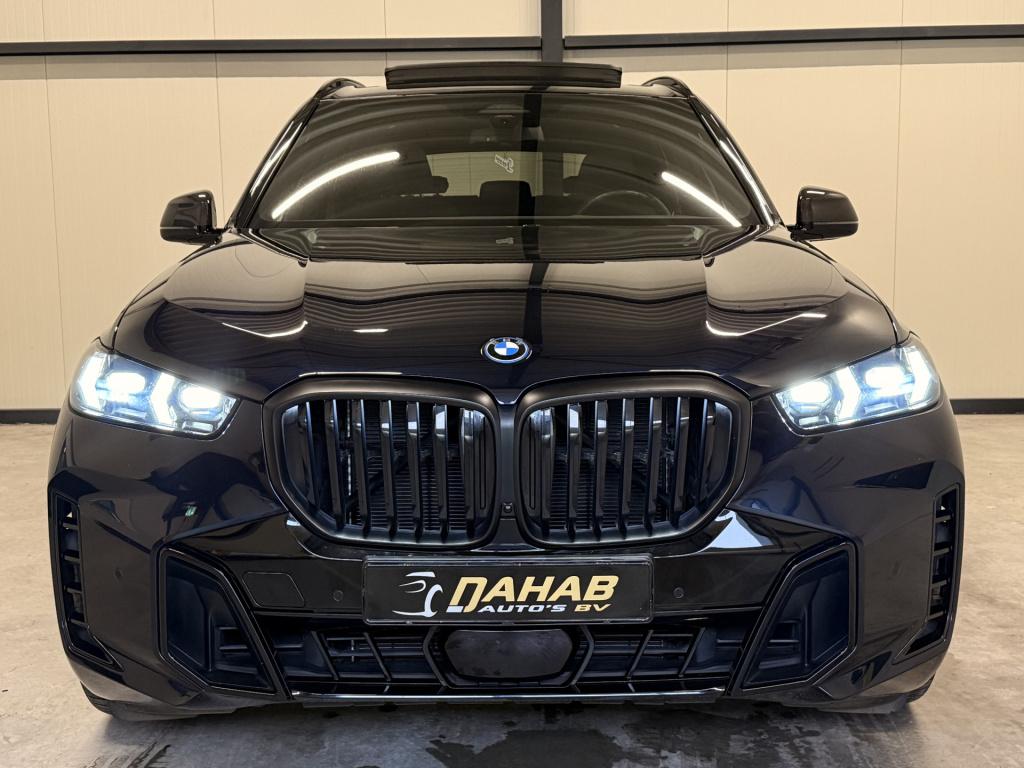 BMW X5 xdrive50e m-sport | carbon | pano | memory | stoelverwarming / verko