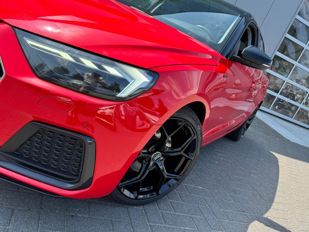 Audi A1 Sportback 30 tfsi s line * matrix led * carplay * cruise control * 