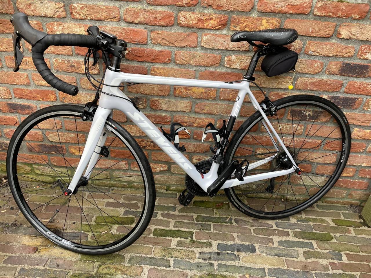 PRACHTIGE STEVENS RACEFIETS