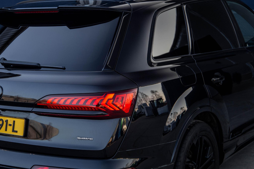 Audi Q7 sq7 s-line grijs kenteken 3x s-line / 360 camera / adaptive cruise 