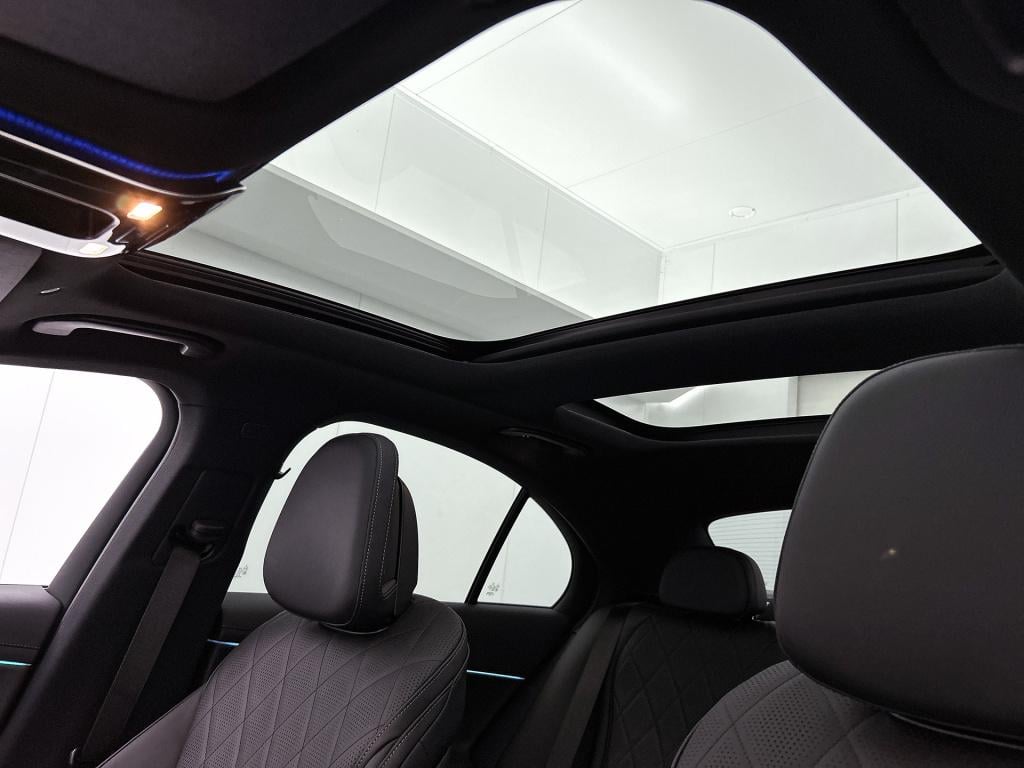 Mercedes-Benz E-Klasse 300 e business solution amg | premium pakket | leder