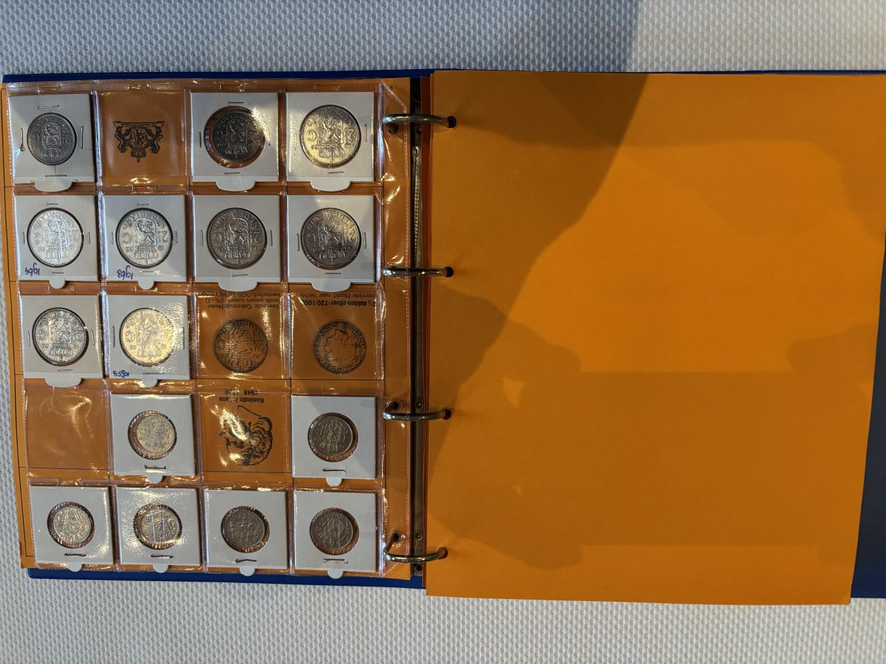 Map Nederlandse munten Juliana 1948 tot 1980 inclusief zilver compleet