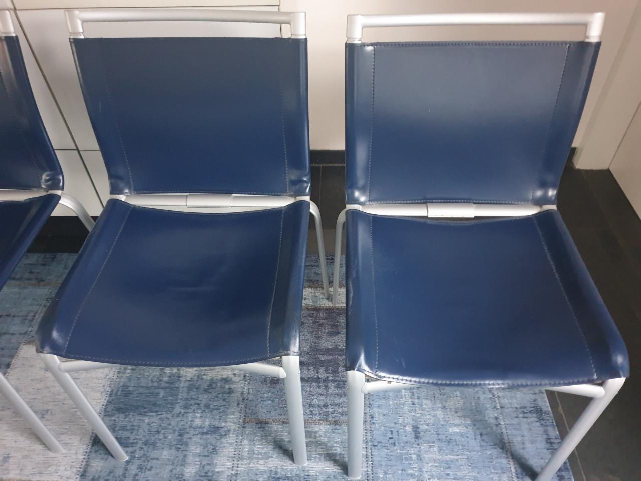 Eettafel met 4 stoelen