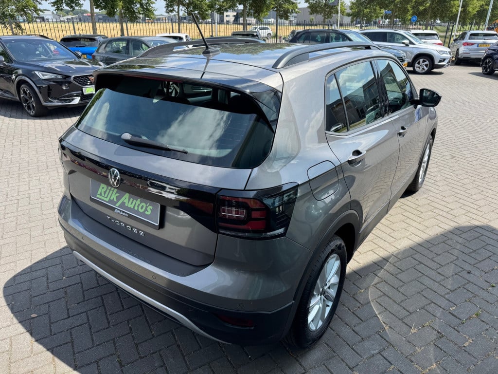 Volkswagen T-cross 1.0 tsi life * carplay * adaptieve cruise control * pdc 