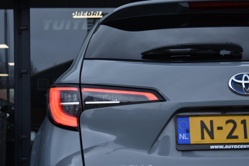 Toyota Corolla Touring Sports 1.8 hybrid dynamic | camera | stoelverwarming