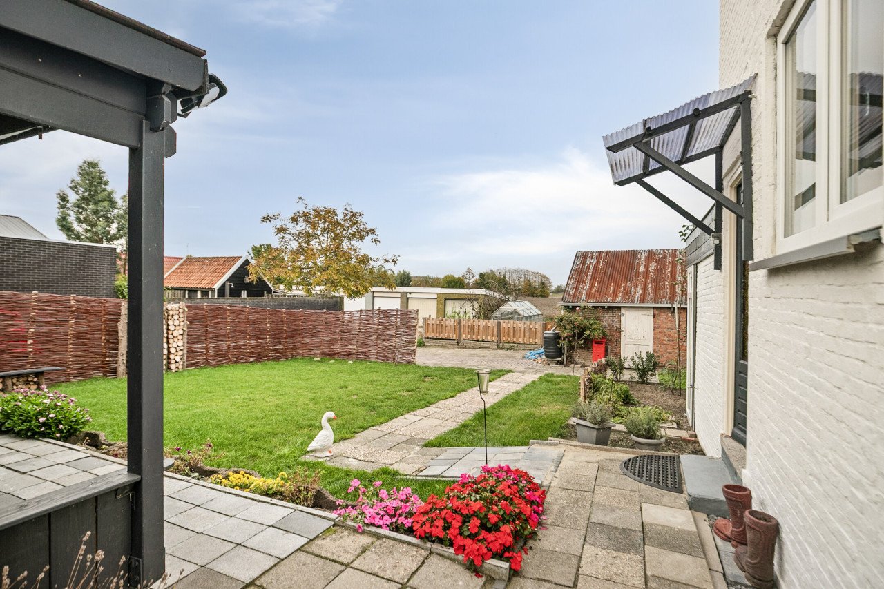 Fluistertip, half vrijstaande woning met fijne tuin, schuur, overkapping