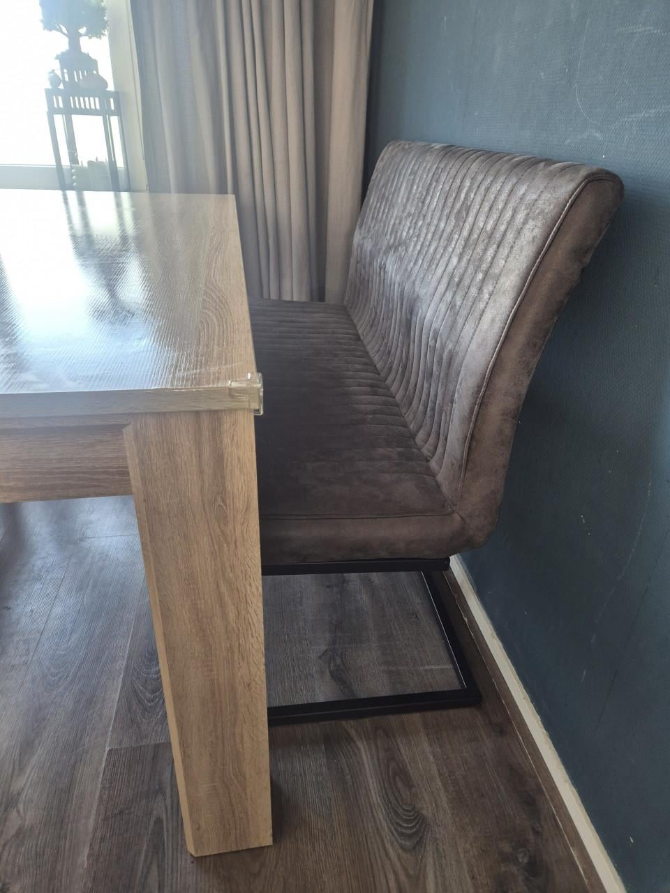 Eettafel salontafel met een eetbank