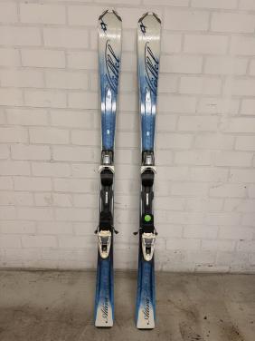Volkl Attivia Motion ski's met stokken