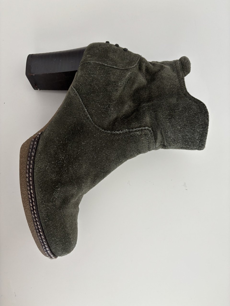Suede enkellaarsjes Gabor