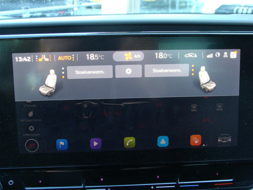 Seat Leon 1.0 tsi 110pk style business intense virtual display apple carpla