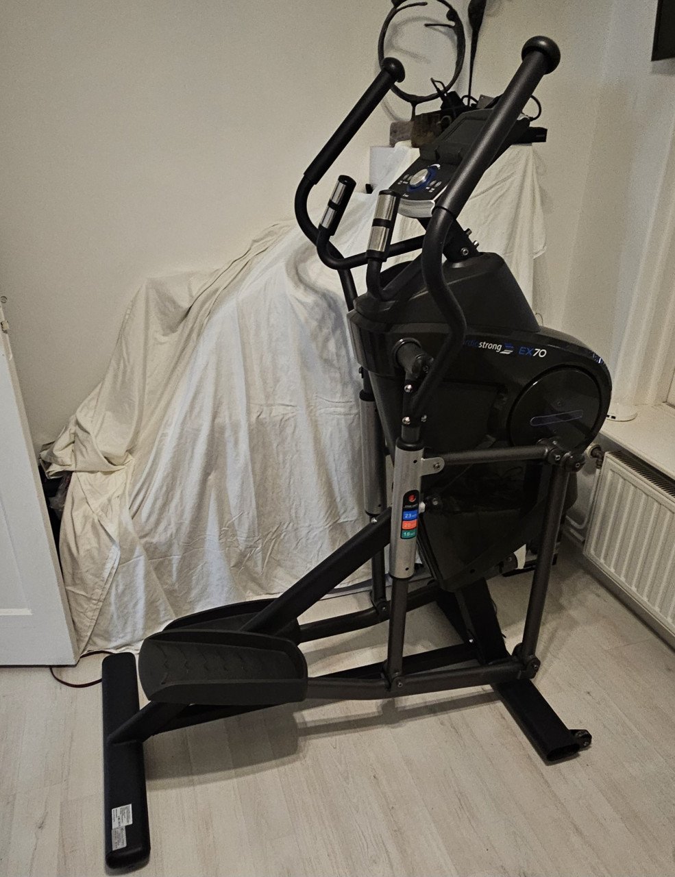 Crosstrainer Cardiostrong EX70